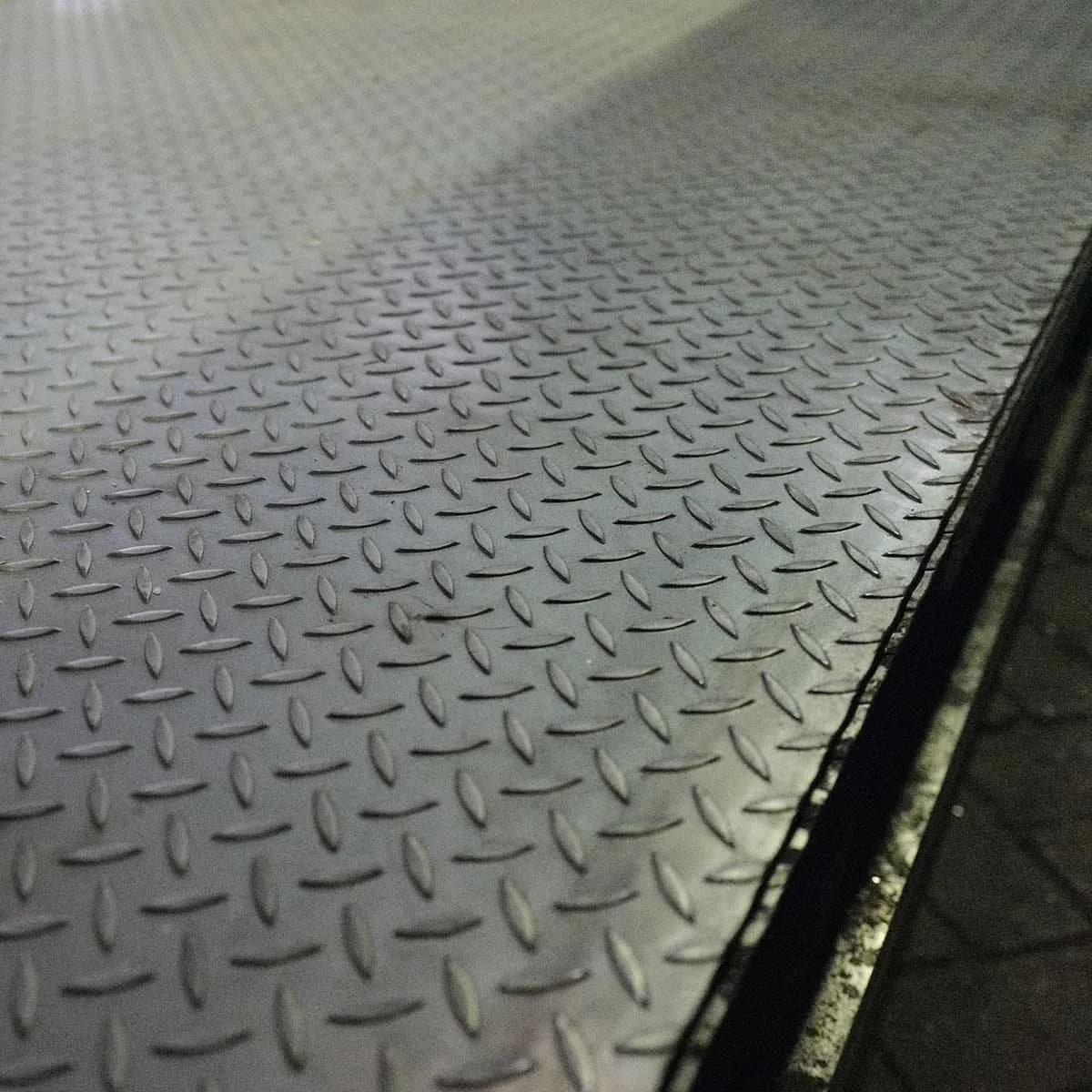 Gambar Plat Bordes 1